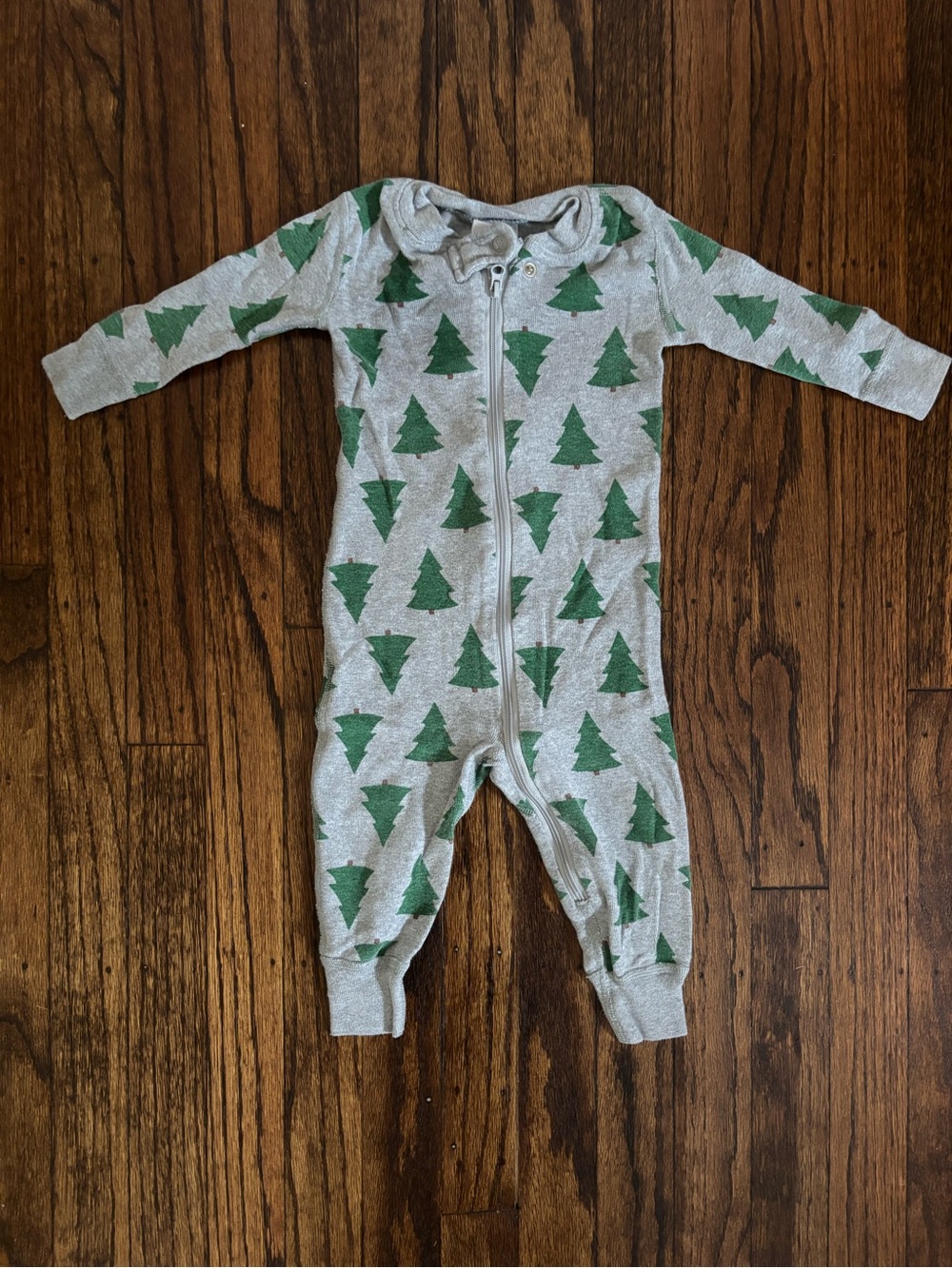 Hanna Andersson Gray One-Piece with Green Tree Print
